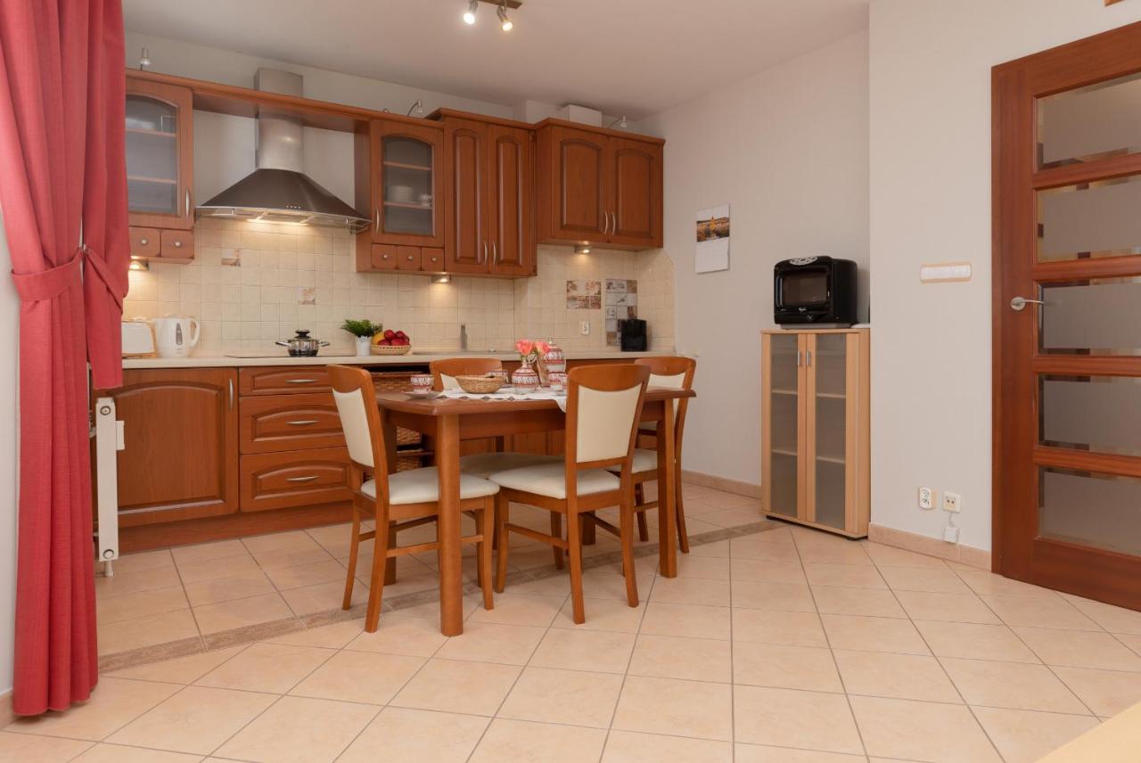 Pejzazowa Apartment Metro Wilanowska Mokotow By Noclegi Renters Warszawa Eksteriør billede